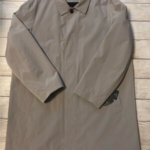 Claiborne Men's “Sullivan” Khaki Foam Tech Trench Coat size. XL